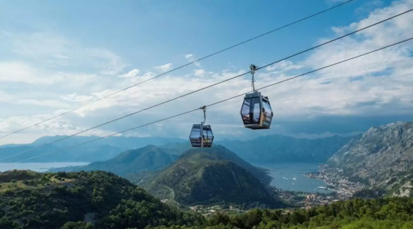 Cable car & Tivat - VIP tour by minibus